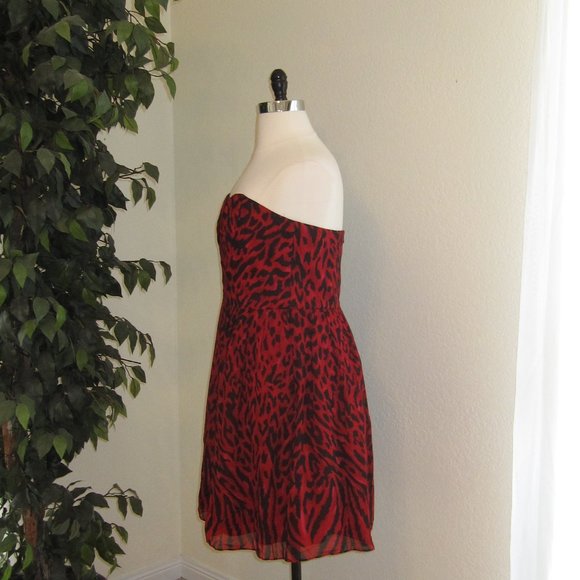 WHBM Strapless Red Leopard Print Dress NWOT - Picture 4 of 9